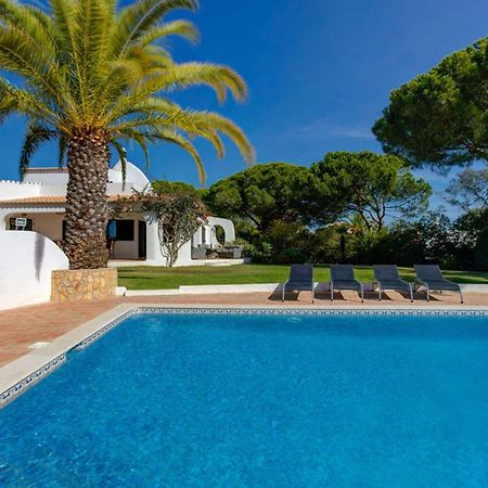 Villa Barlavento - Stunning 4-Bedroom Villa With Tennis Court Карвоейру Экстерьер фото