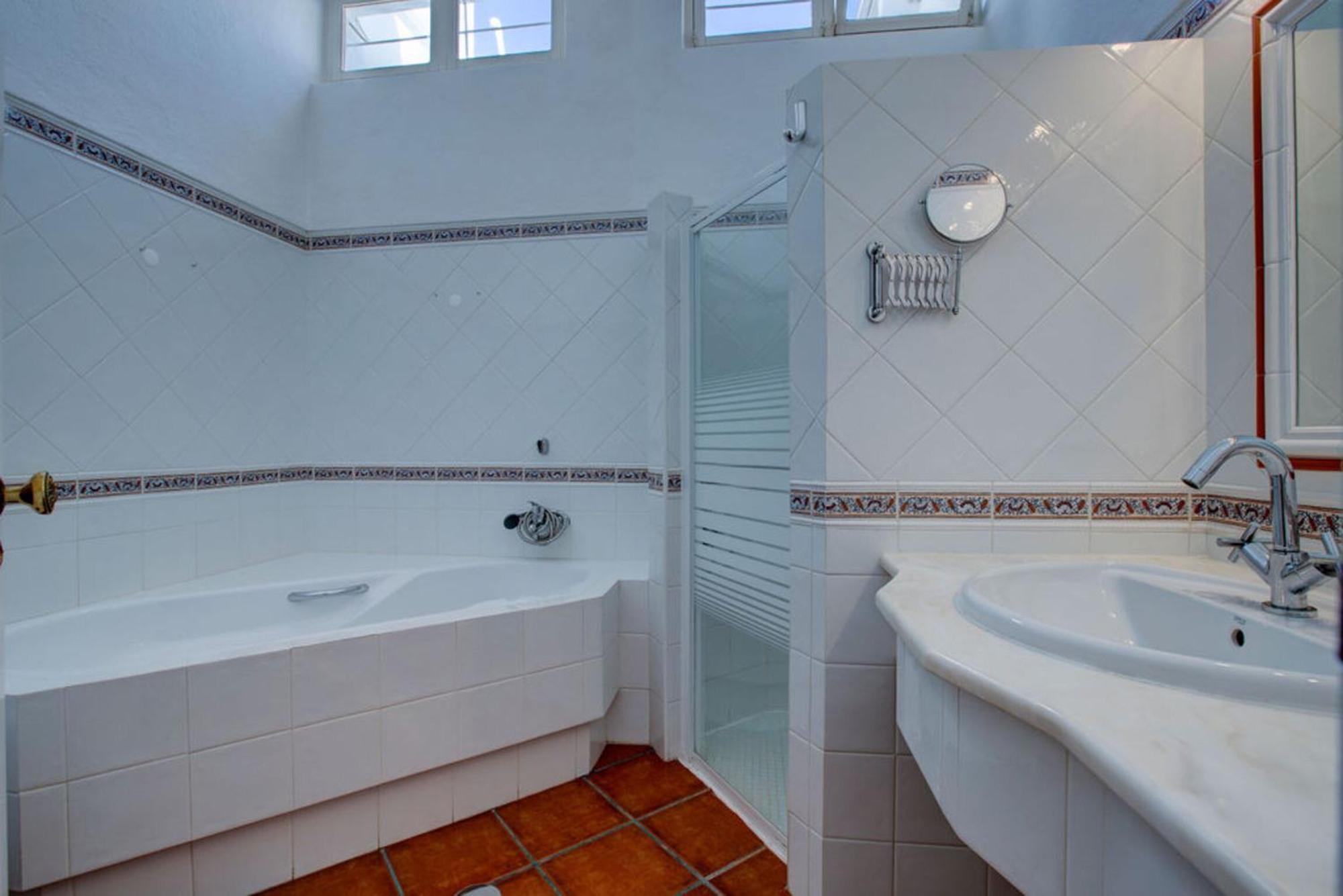Villa Barlavento - Stunning 4-Bedroom Villa With Tennis Court Карвоейру Экстерьер фото