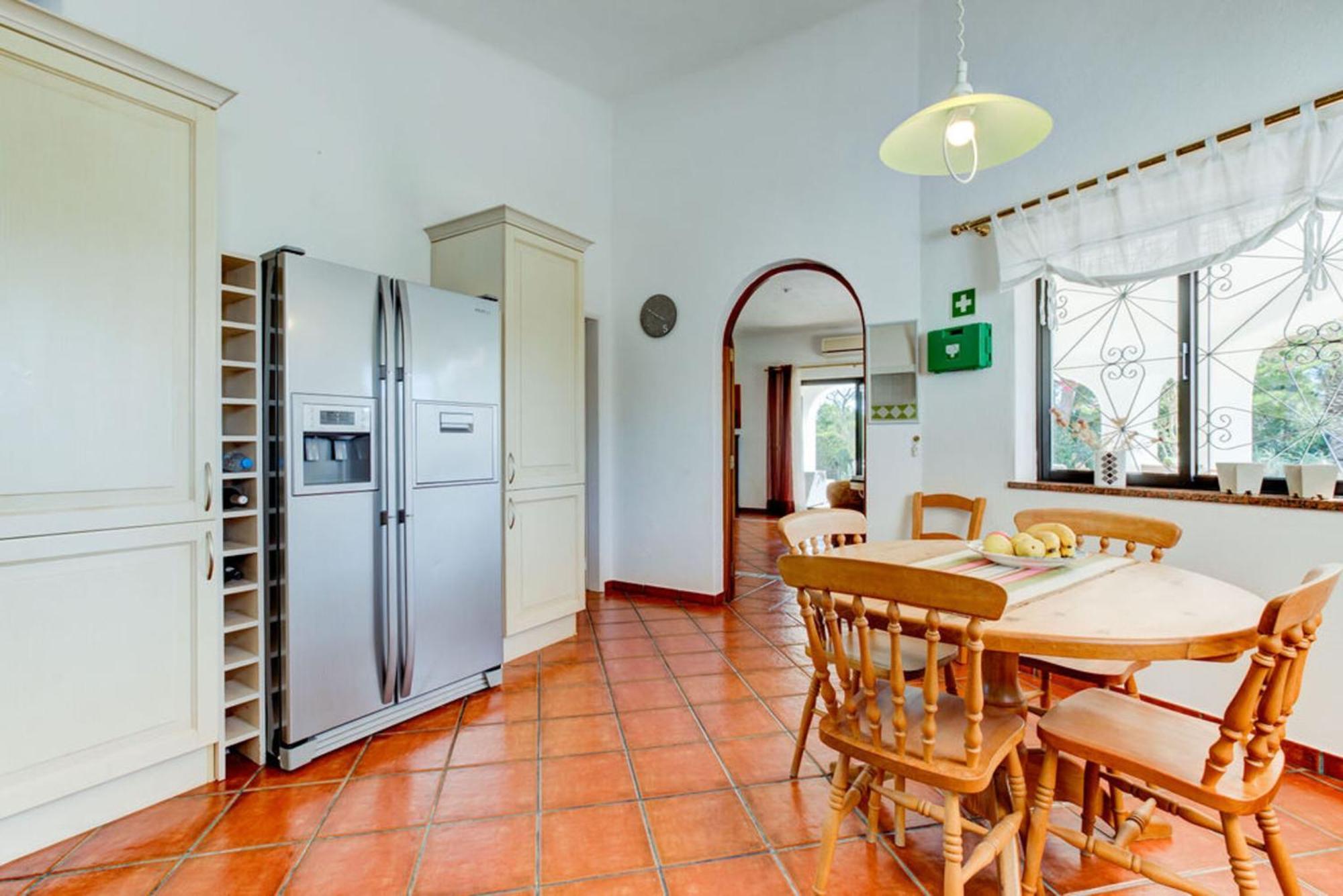 Villa Barlavento - Stunning 4-Bedroom Villa With Tennis Court Карвоейру Экстерьер фото